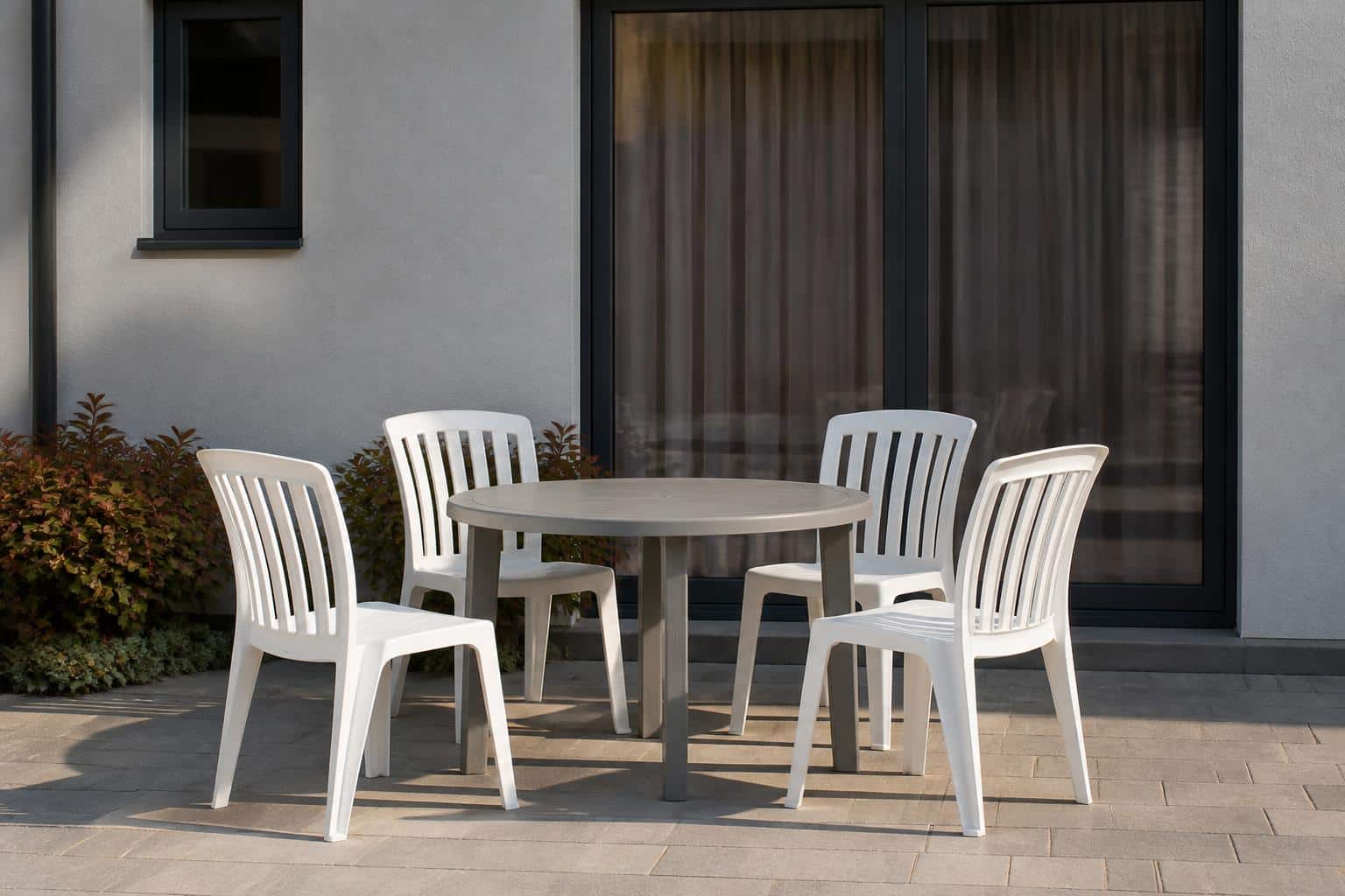 How Many Chairs Fit Around Your Outdoor Table?